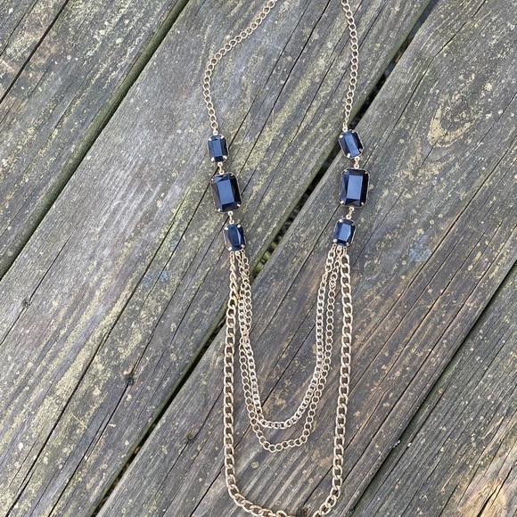 Statement necklace Long chain triple strand necklace gold tone faux black stones - Picture 6 of 13